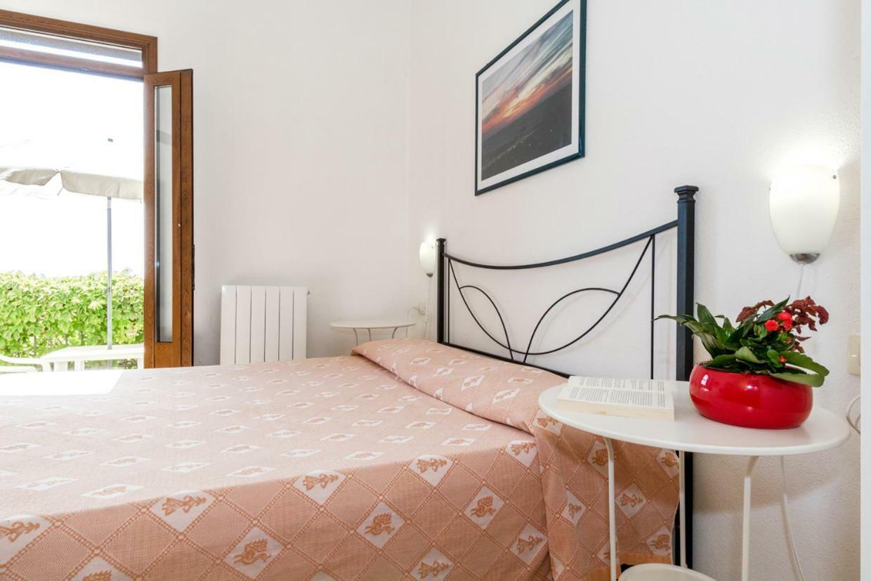 Bed and Breakfast Mare Lughente С'Аркитту-Кульери Экстерьер фото