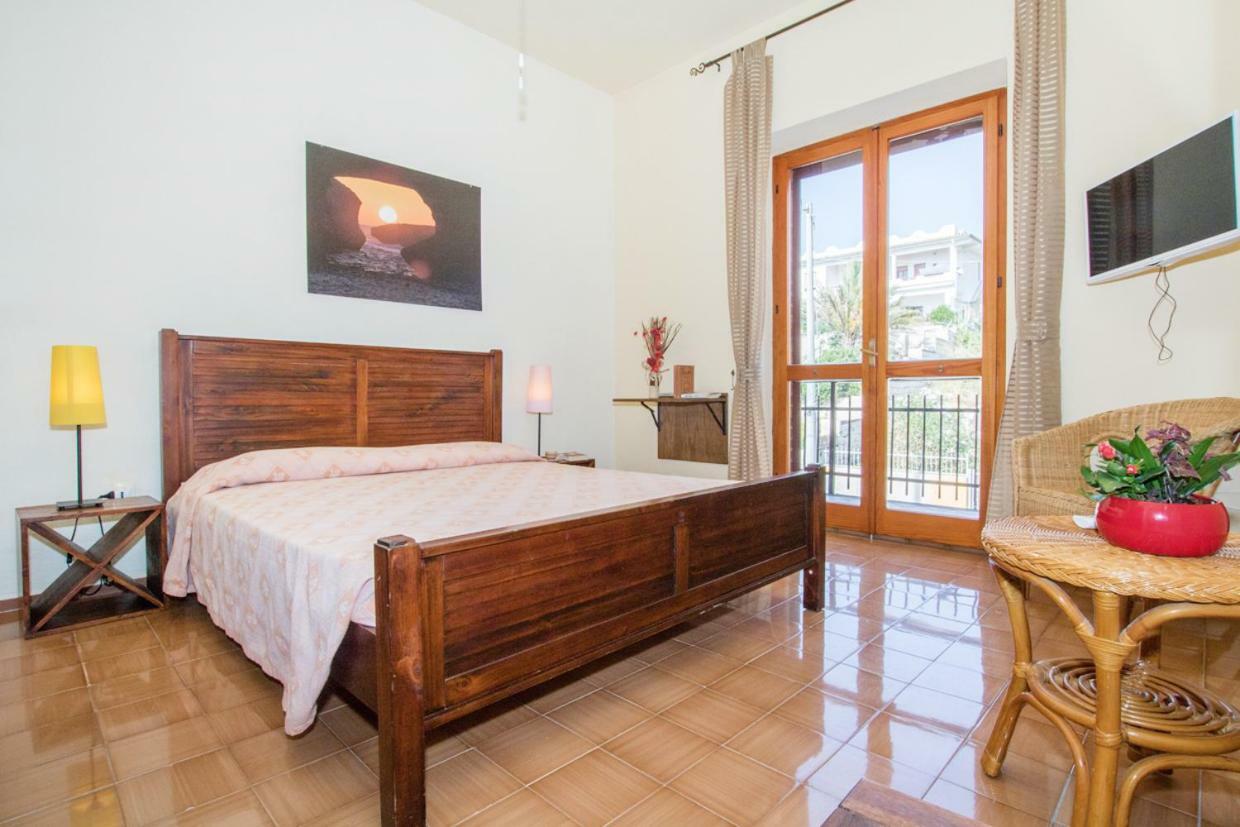 Bed and Breakfast Mare Lughente С'Аркитту-Кульери Экстерьер фото